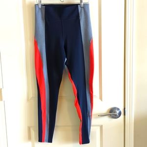 Athleta Crest Colorblock Tight. Like new, great condition. Size Medium.